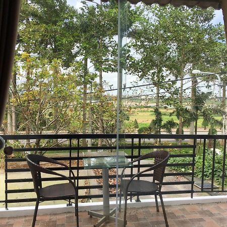 Hana Riverside Villa Quảng Ngãi Exteriör bild