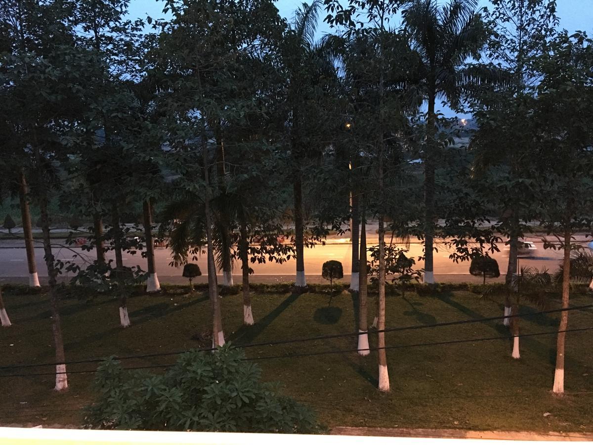 Hana Riverside Villa Quảng Ngãi Exteriör bild